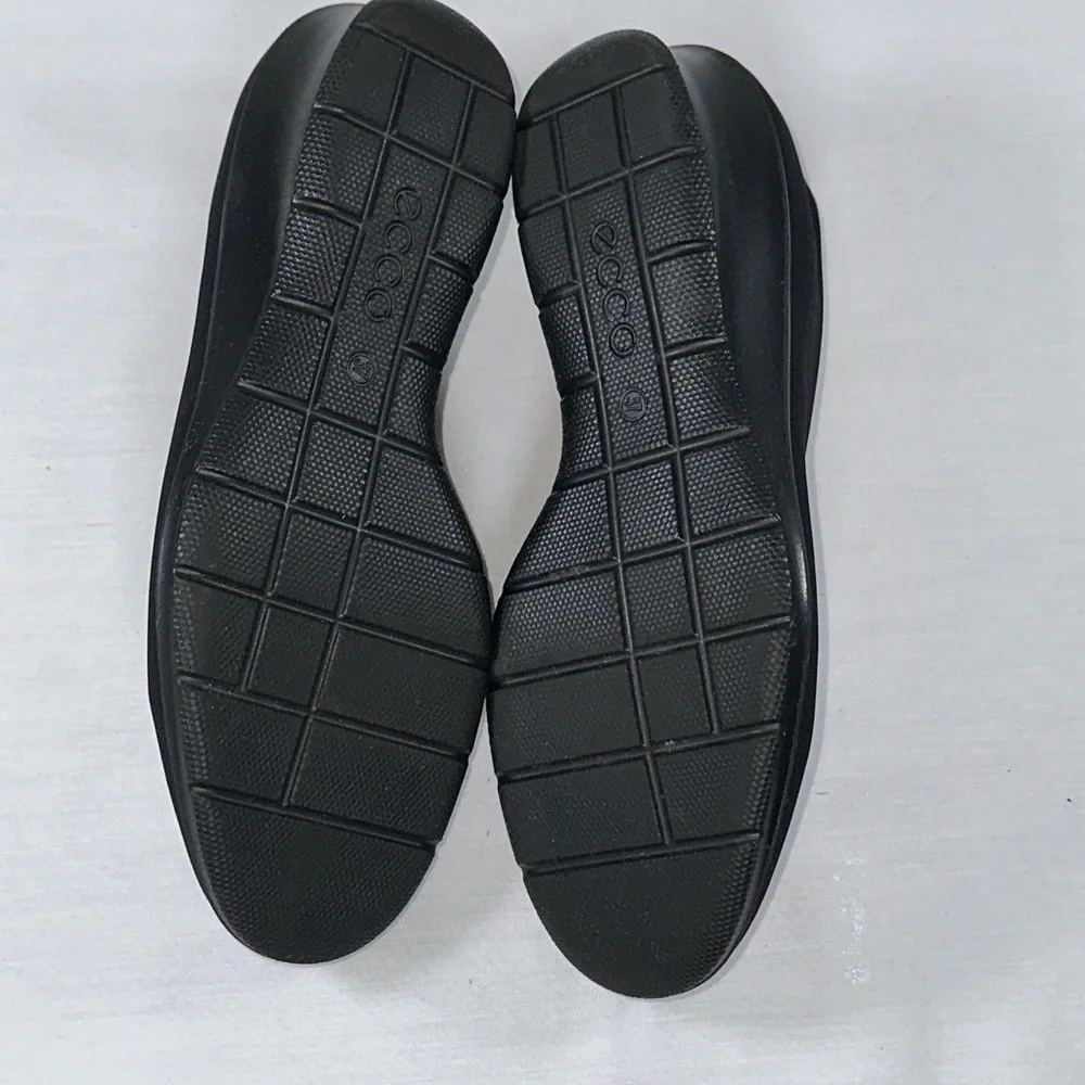 ECCO Felicia Black Stretch Slip On Wedge Comfort Flat Loafer Womens Size 7 EU 37